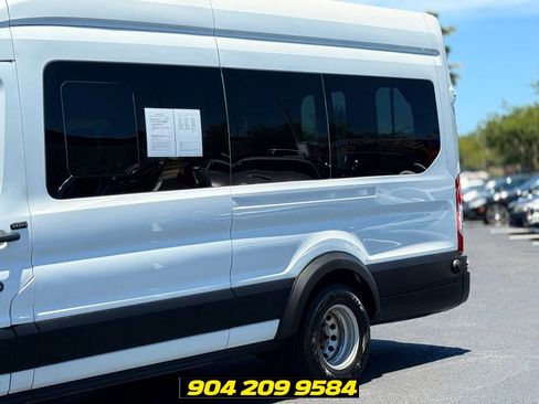 Used 2019 Ford Transit 350 XLT RWD image 3