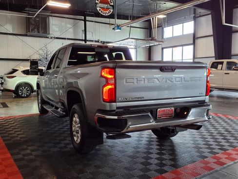 Used 2024 Chevrolet Silverado 2500 LTZ w/ LTZ Plus Package AWD/4WD image 4