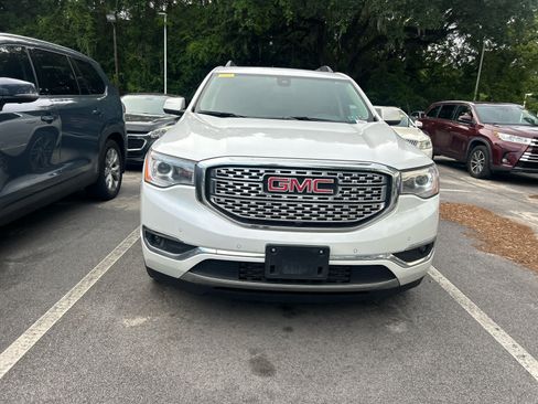 Used 2018 GMC Acadia Denali w/ Technology Package AWD/4WD image 6
