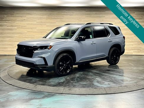 Used 2025 Honda Pilot Black Edition image 5
