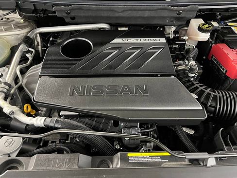 Used 2024 Nissan Rogue Platinum w/ Platinum Premium Package AWD/4WD image 35