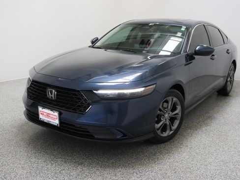 Used 2024 Honda Accord EX image 2