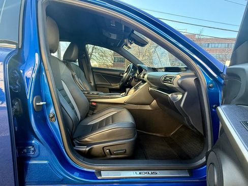 Used 2020 Lexus IS 300 F Sport w/ Blackline Edition image 21