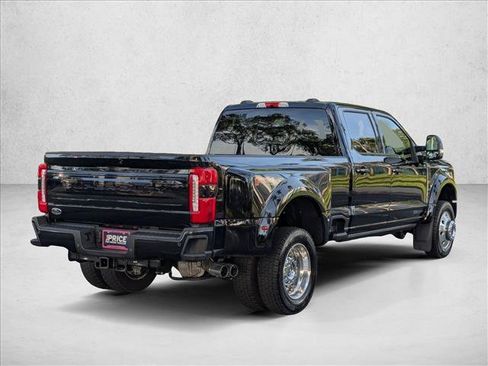 Used 2026 Ford F450 Platinum w/ FX4 Off-Road Package AWD/4WD image 5