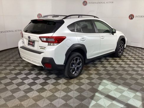 Used 2022 Subaru Crosstrek 2.5i Sport w/ Moonroof Package image 4