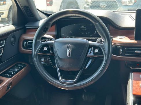 Used 2022 Lincoln Aviator Reserve RWD image 43