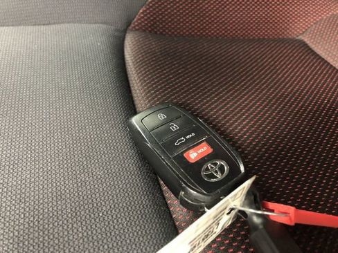 Used 2023 Toyota Corolla SE image 29