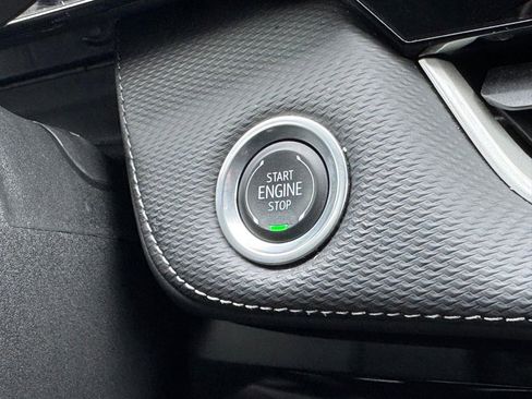 Used 2025 Chevrolet Equinox LT w/ Convenience Package II image 22