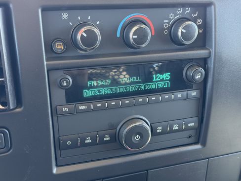 Used 2024 Chevrolet Express 2500 w/ Driver Convenience Package image 16