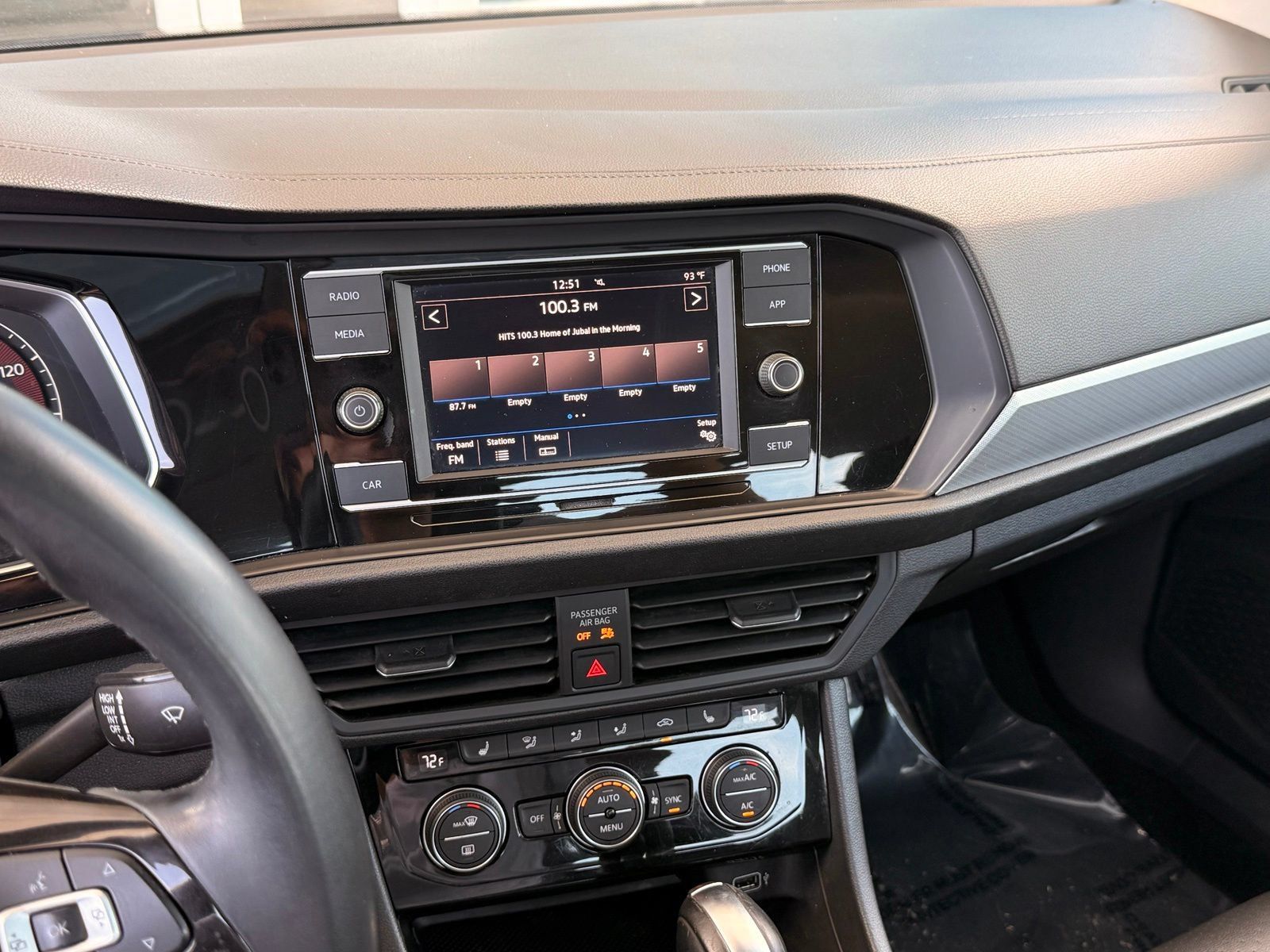 Used 2019 Volkswagen Jetta SE FWD image 31