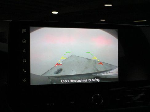 New 2026 Mitsubishi Outlander ES image 13