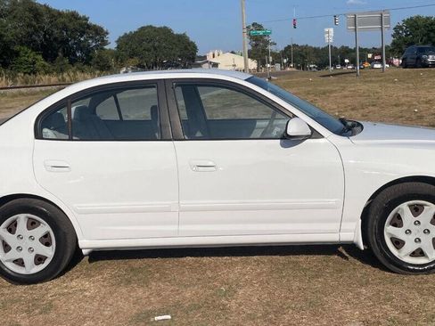 Used 2004 Hyundai Elantra GLS image 6