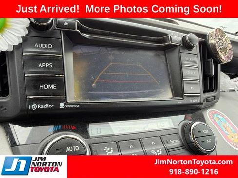 Used 2018 Toyota RAV4 XLE w/ Plus Extra Value Package FWD image 10