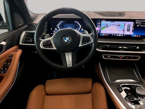 Used 2024 BMW X5 xDrive40i w/ M Sport Package AWD/4WD image 5
