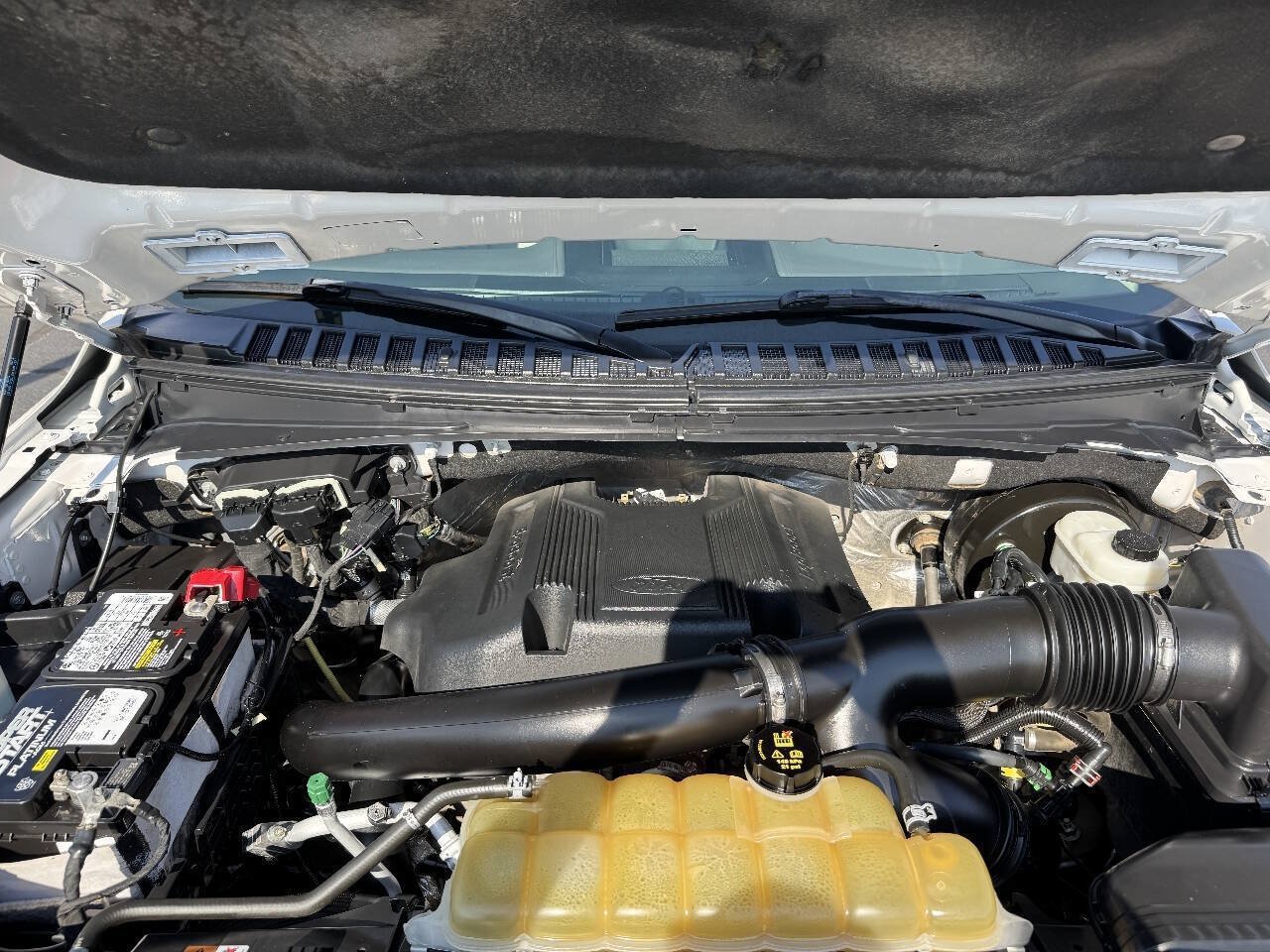 Used 2019 Ford Expedition Max XLT w/ Equipment Group 202A RWD image 12