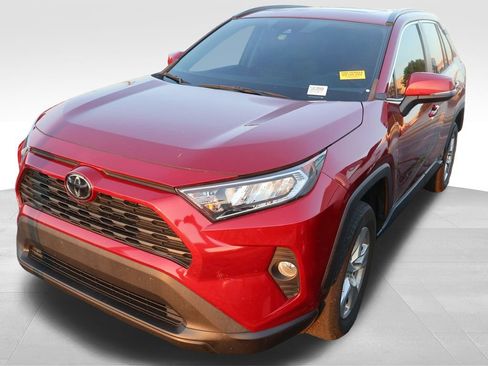 Used 2021 Toyota RAV4 XLE w/ Convenience Package AWD/4WD image 8