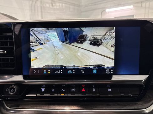 New 2026 Chevrolet Silverado 3500 LTZ w/ LTZ Plus Package AWD/4WD image 17
