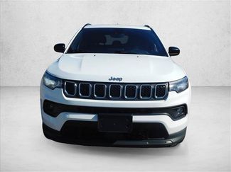 Used 2024 Jeep Compass Latitude w/ Altitude Special Edition AWD/4WD video 4