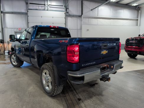 Used 2019 Chevrolet Silverado 2500 W/T w/ Snow Plow Prep Package AWD/4WD image 4
