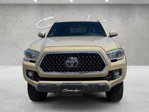 Used 2018 Toyota Tacoma TRD Off-Road w/ Technology Package AWD/4WD image 18