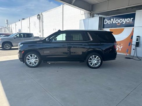 Used 2024 Chevrolet Tahoe High Country AWD/4WD image 7