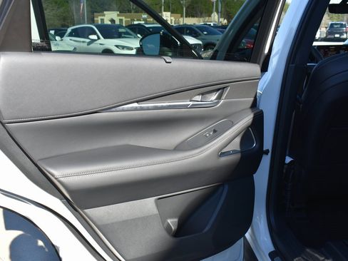 New 2025 INFINITI QX60 Luxe w/ Lighting Package (N94) image 17