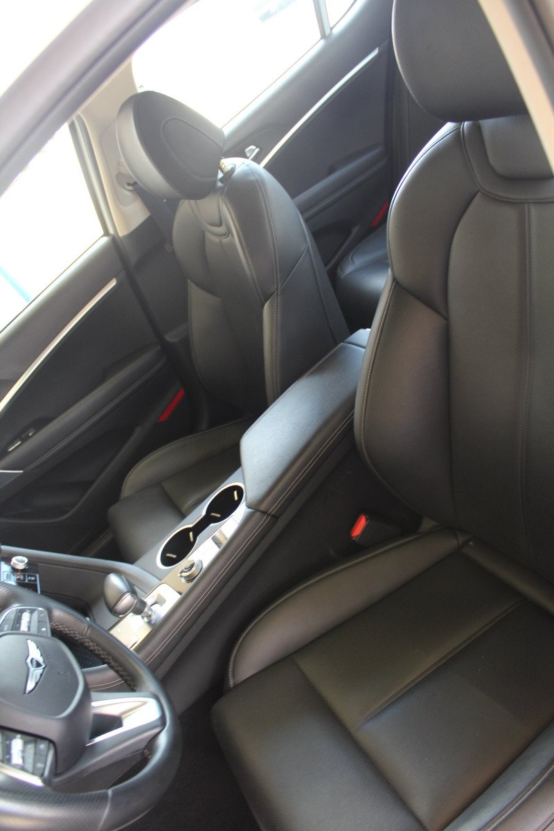 Used 2025 Genesis G70 2.5T RWD image 15