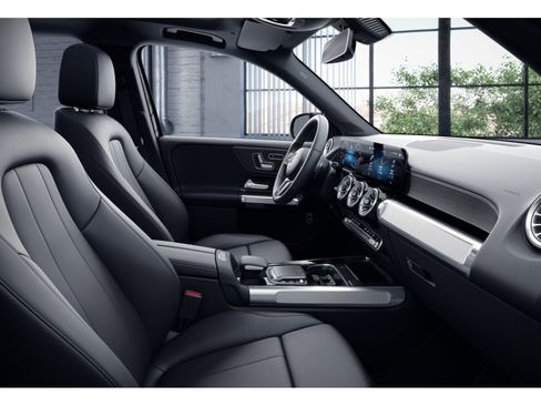 Certified 2023 Mercedes-Benz GLB 250 4MATIC image 4