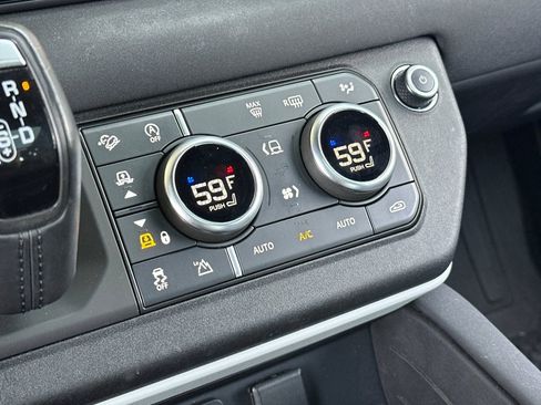 Used 2023 Land Rover Defender 110 SE image 23