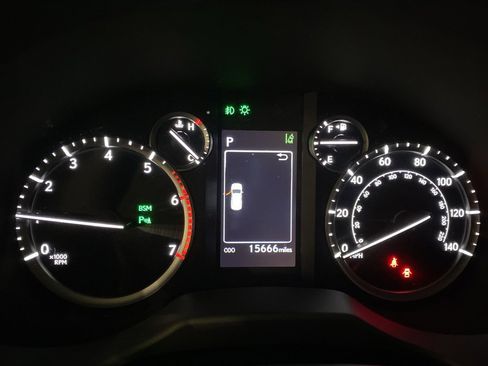 Certified 2023 Lexus GX 460 Premium w/ Premium Package image 18