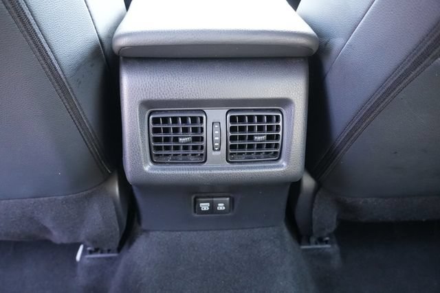 Used 2025 Toyota Camry SE FWD image 18