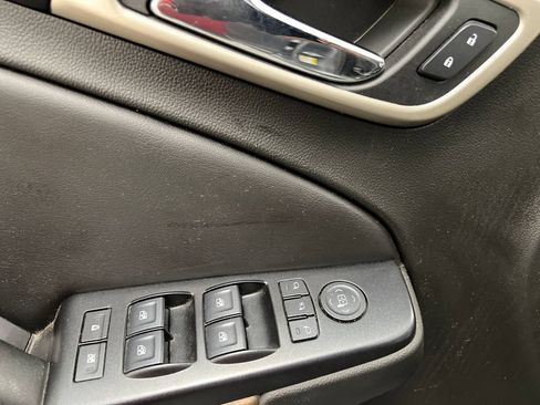 Used 2018 GMC Yukon Denali w/ Open Road Package AWD/4WD image 15