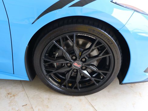 Used 2023 Chevrolet Corvette Stingray Premium Cpe w/ Z51 Performance Package RWD image 36
