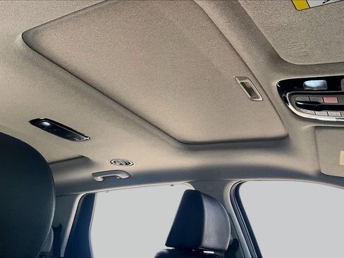 Used 2023 Hyundai Palisade Limited FWD image 13