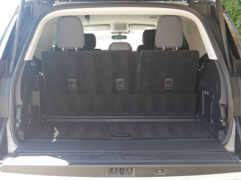 Certified 2025 Ford Expedition Active AWD/4WD image 18