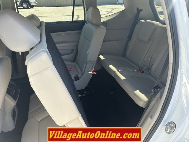 Used 2018 Volkswagen Atlas SEL AWD/4WD image 32