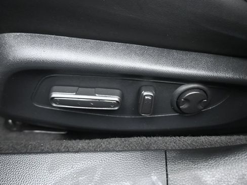 Used 2023 Honda Accord Touring image 12
