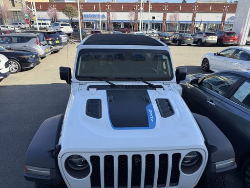 Used 2022 Jeep Wrangler Unlimited Rubicon 4xe w/ Safety Group image 9