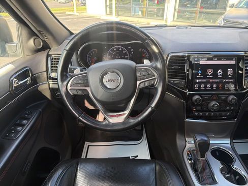 Used 2021 Jeep Grand Cherokee Trailhawk w/ Trailhawk Luxury Group AWD/4WD image 24