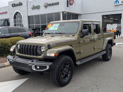 New 2025 Jeep Gladiator Sport