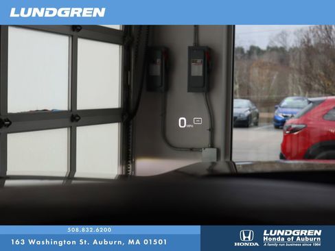 Used 2024 GMC Canyon AT4X image 31