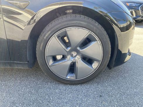 Used 2022 Tesla Model 3 image 21
