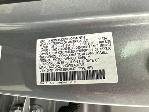 Used 2025 Honda Pilot TrailSport image 7