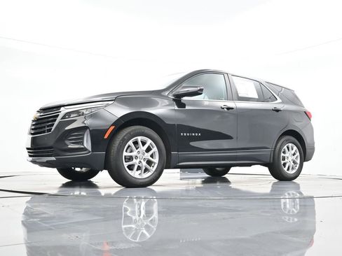 Used 2023 Chevrolet Equinox LT image 28