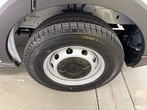 New 2026 Ford Transit 250 148 Medium Roof image 5
