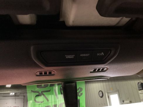 Used 2022 Jeep Wrangler Unlimited Sport image 16