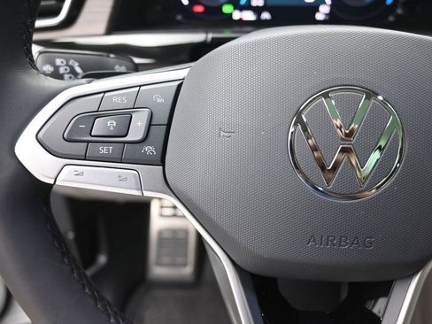 New 2026 Volkswagen Atlas SEL Premium R-Line AWD/4WD image 15