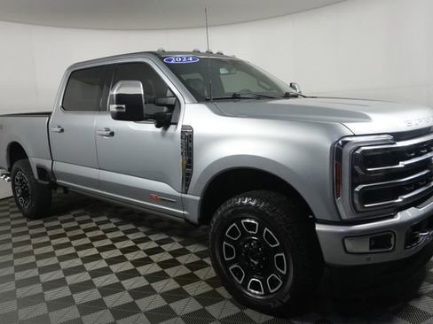 Certified 2024 Ford F250 Platinum image 2
