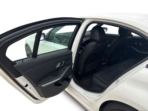 Certified 2023 BMW 330i Sedan w/ M Sport Package image 22