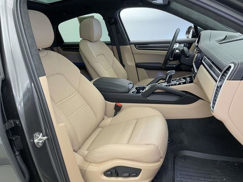 Certified 2023 Porsche Cayenne GTS image 23